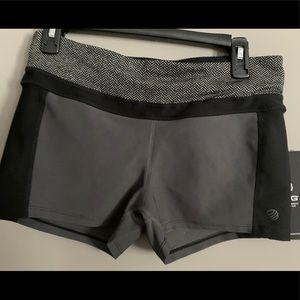 NEW! MPG running compression shorts
